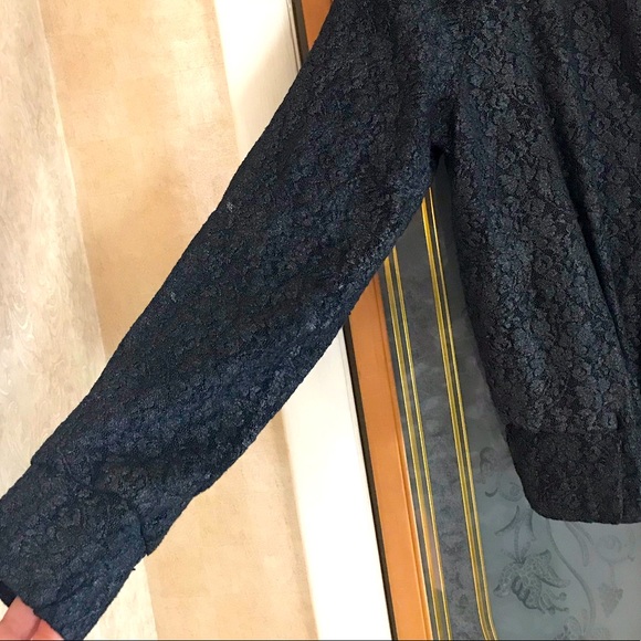 Petticoat Alley, Lace Bomber Style Jacket, Size M - Picture 4 of 5